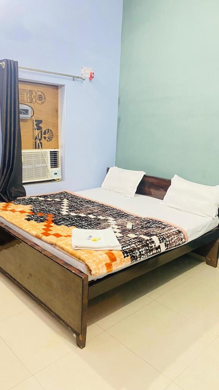 Ram Paying Guest House & Hostel Near By Krishna Janmabhoomi Mathura Buitenkant foto