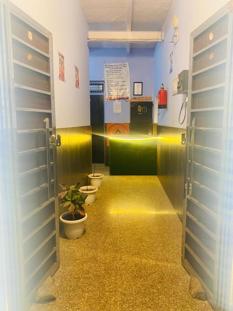 Ram Paying Guest House & Hostel Near By Krishna Janmabhoomi Mathura Buitenkant foto