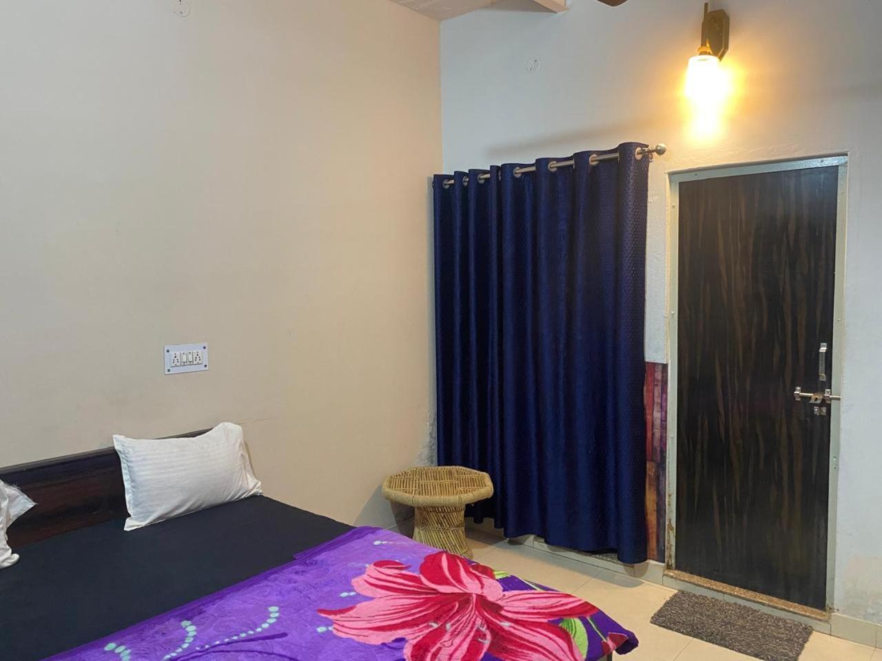 Ram Paying Guest House & Hostel Near By Krishna Janmabhoomi Mathura Buitenkant foto